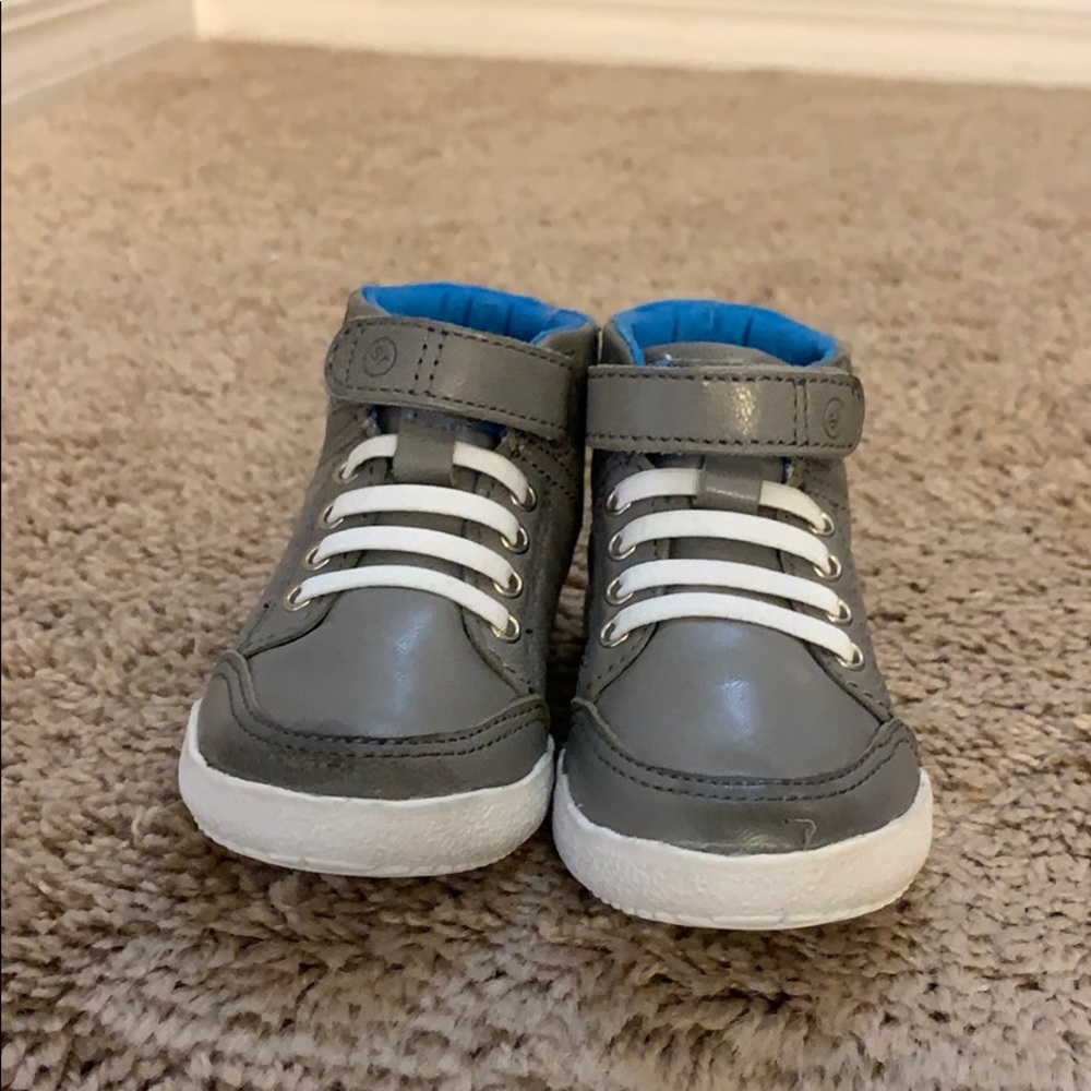 Toddler Stride rite sneakers